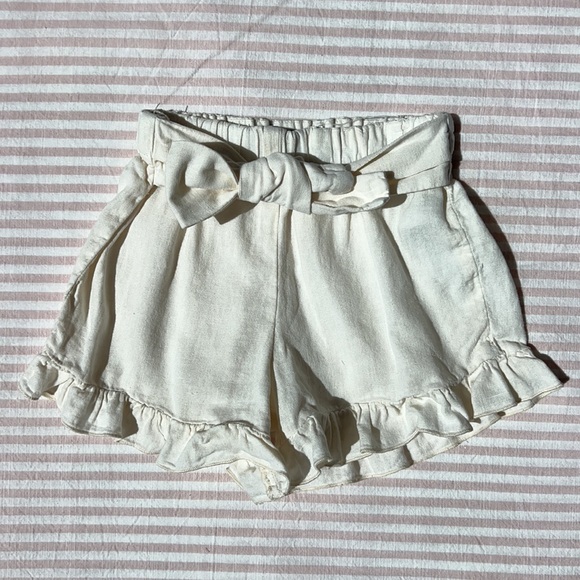 Zara Ivory White Ruffle Shorts size 3-4 Years - Picture 3 of 5